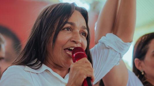 Eliziane homologa candidatura ao Senado com chapa totalmente feminina na suplência