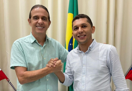 Prefeito Ricardo Rodrigues demite servidor que recebia dinheiro vivo em órgão da prefeitura 