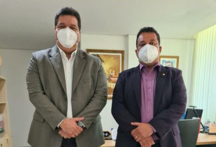 Após reunião viabilizada por Adelmo Soares, campus da UEMA será implantado em São Raimundo das Mangabeiras