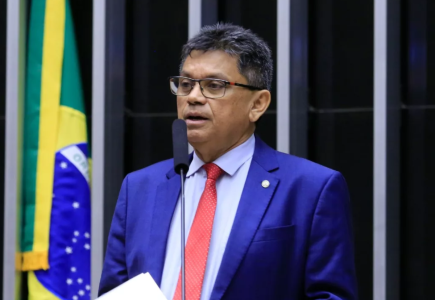 Projeto permite ceder dias de férias para colega cuidar da família