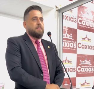 Segue a farsa contra Daniel Barros