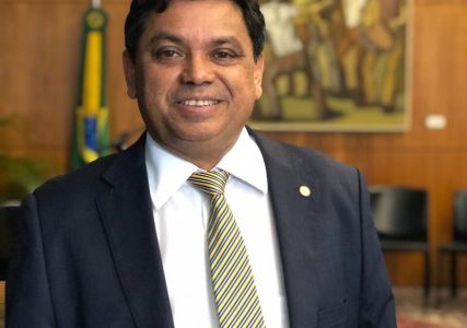Contra a maré: Márcio Jerry é o único a votar contra a PL da Devastação e celebra veto presidencial
