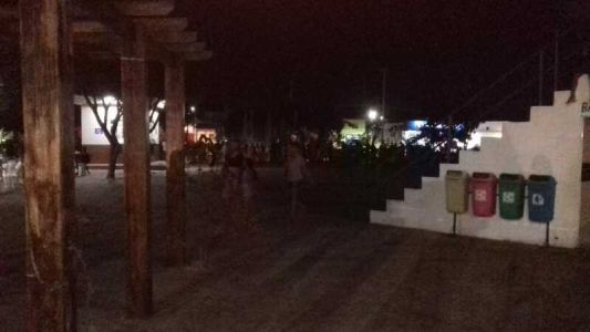 Em pleno dia das crianças Praça da Chapada fica sem luz por falta de pagamento dos funcionários. 
