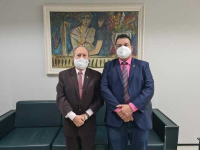  Adelmo Soares vai ao MP exigir apuração das denúncias de merenda escolar ESTRAGADA em Caxias
